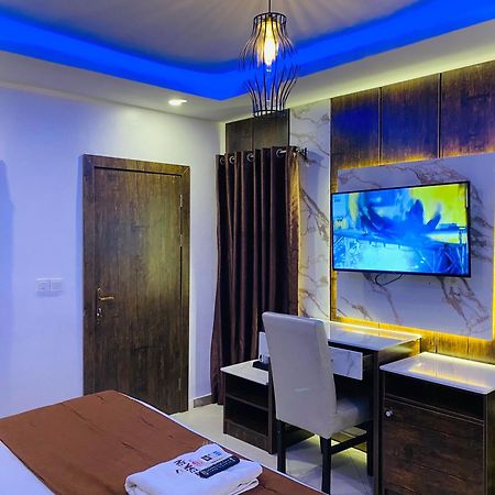 Presken Hotel @Oniru Лагос Екстериор снимка