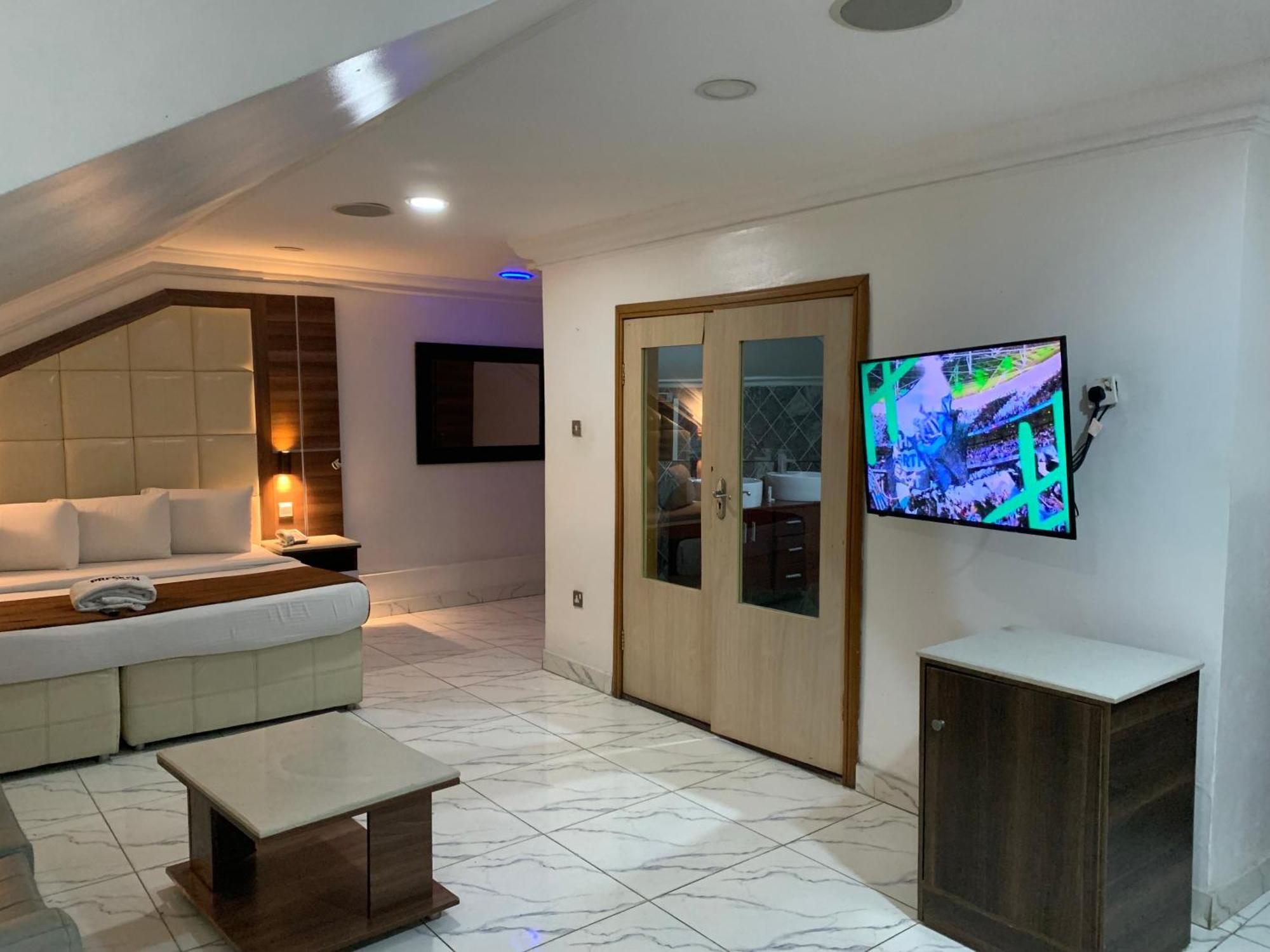 Presken Hotel @Oniru Лагос Екстериор снимка