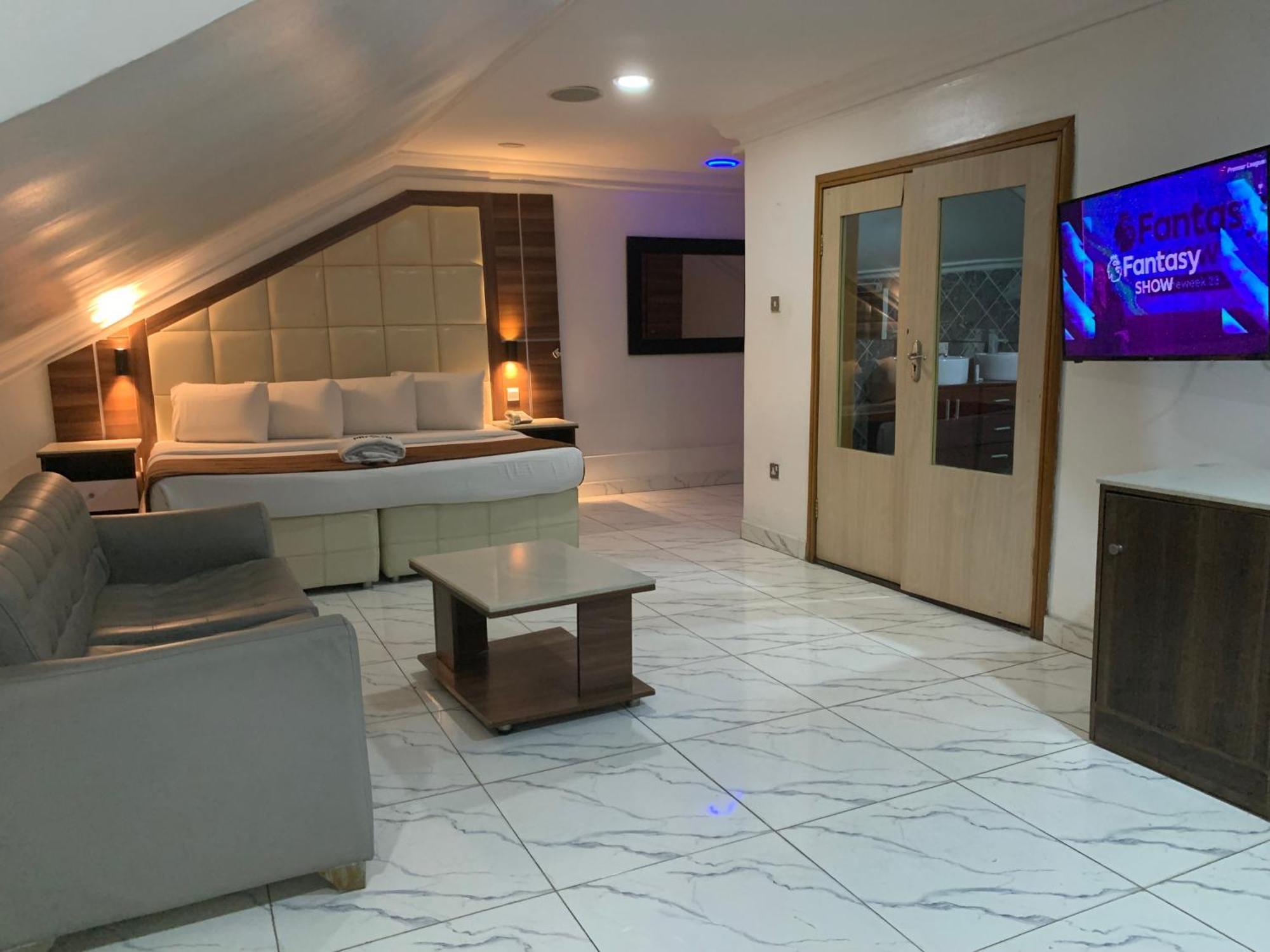 Presken Hotel @Oniru Лагос Екстериор снимка