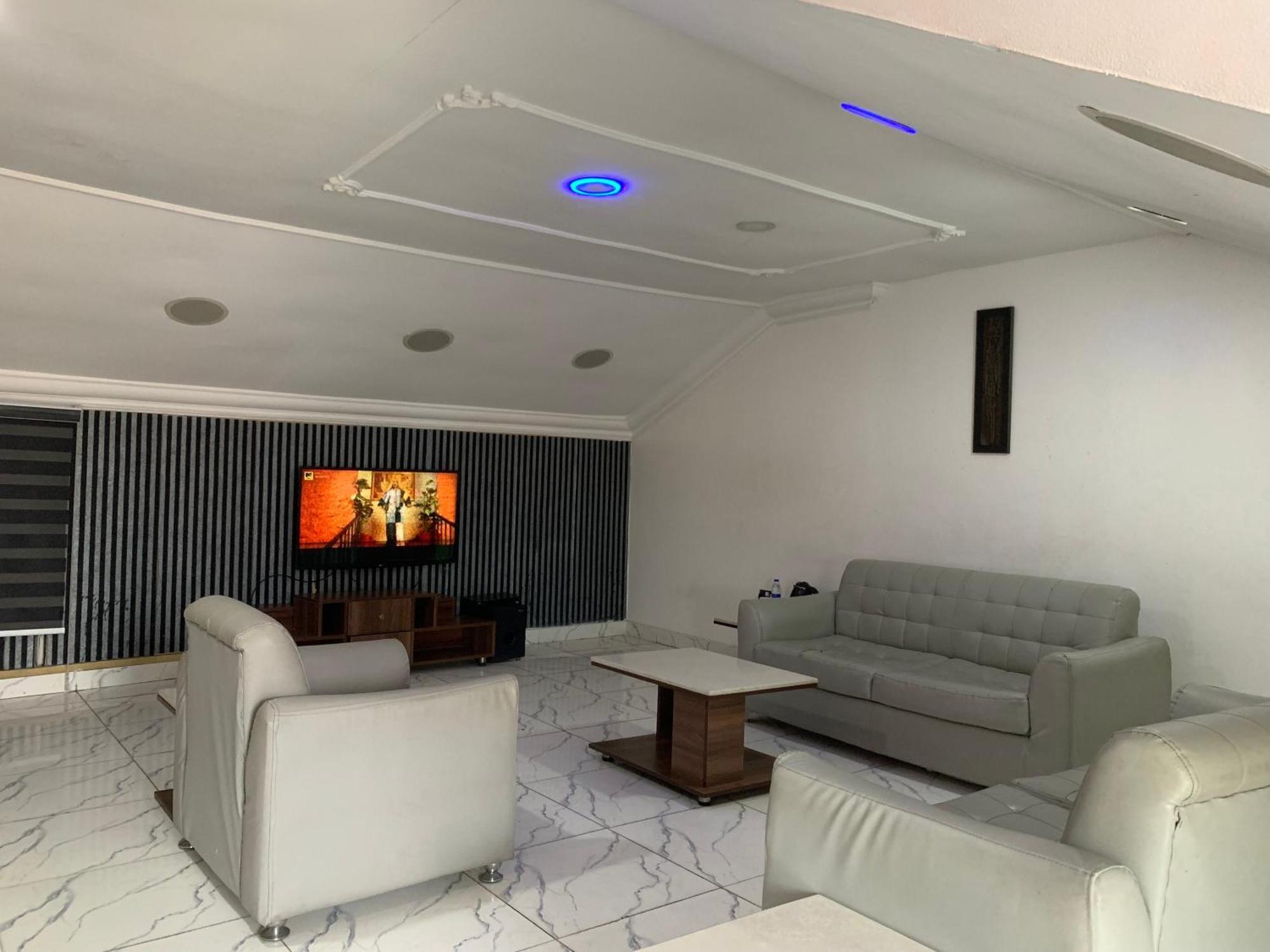 Presken Hotel @Oniru Лагос Екстериор снимка