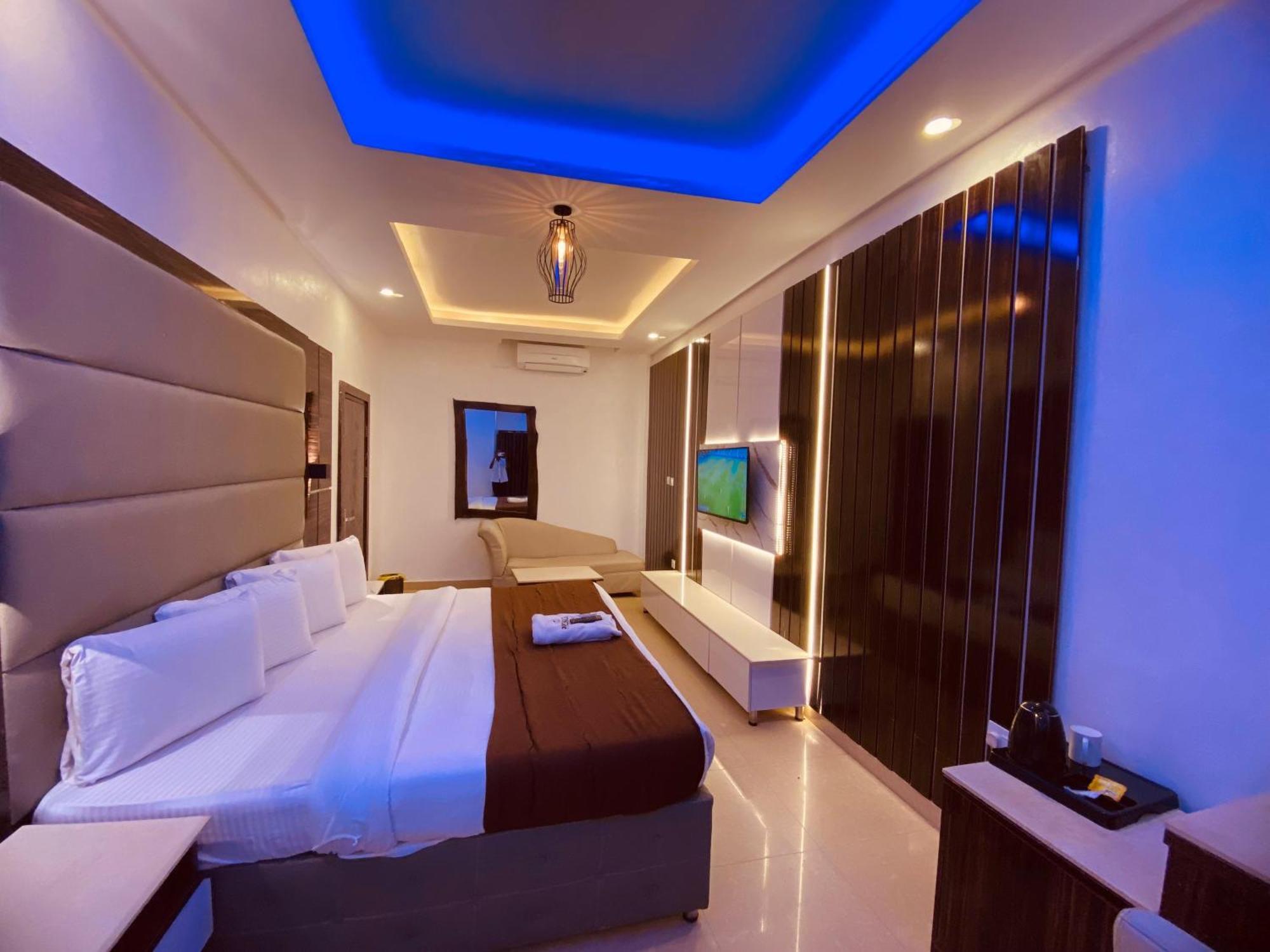 Presken Hotel @Oniru Лагос Екстериор снимка